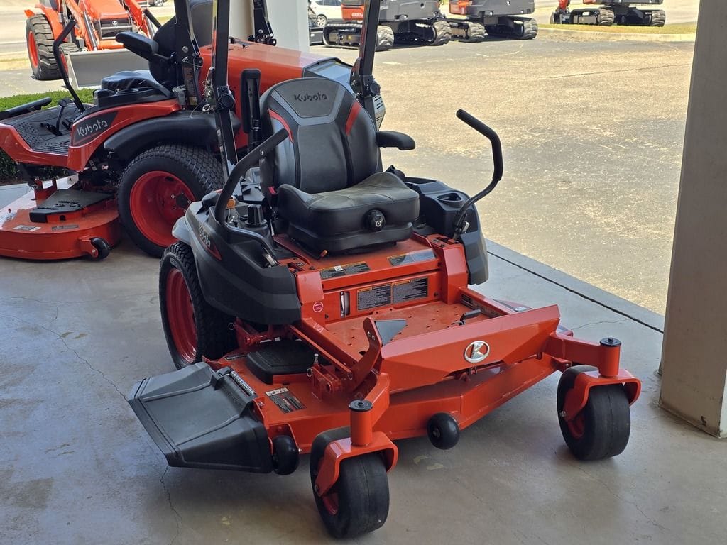 2026 Kubota Z422KWNC-54 Equipment Image0