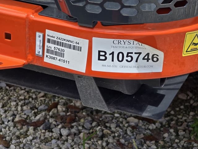 Image of Kubota Z422KWNC-54 equipment image 4