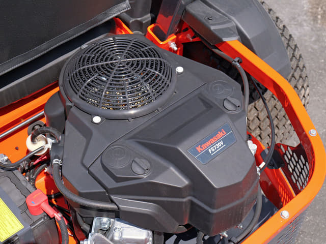 Image of Kubota Z422KWTNC-60 equipment image 3