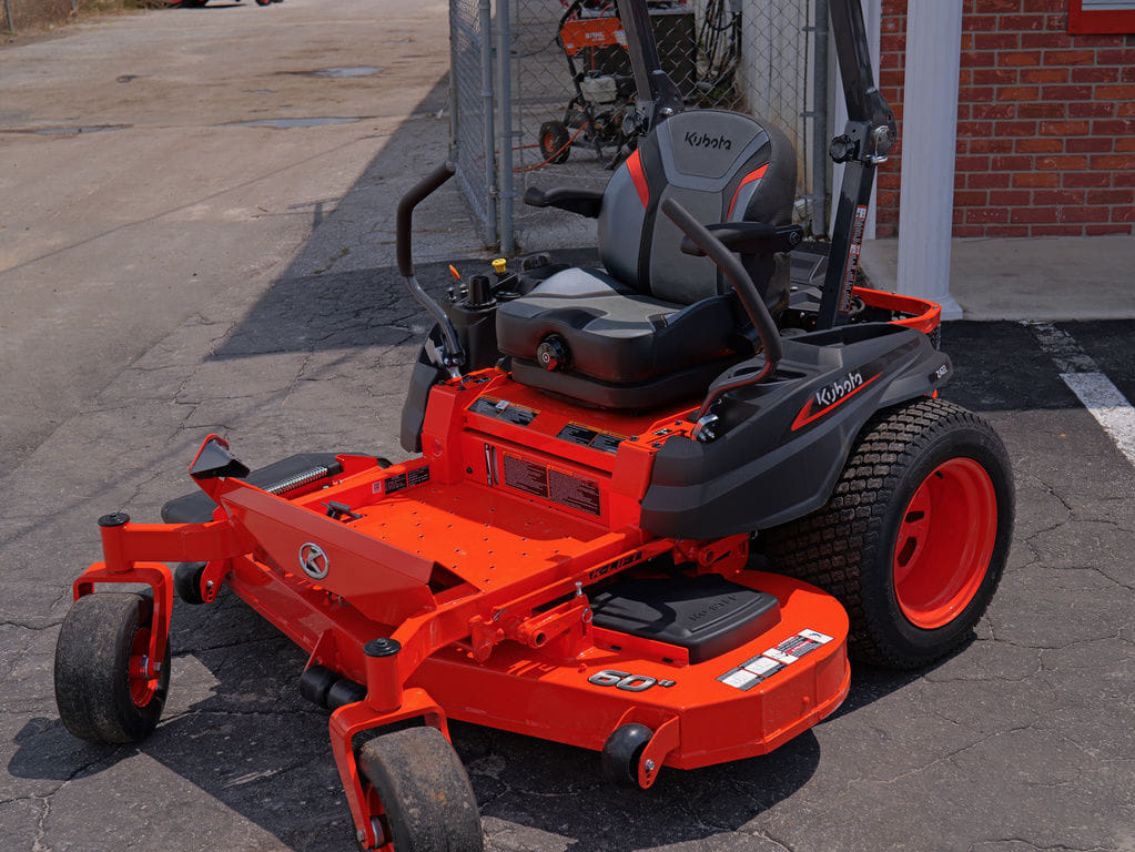 2026 Kubota Z422KWTNC-60 Equipment Image0