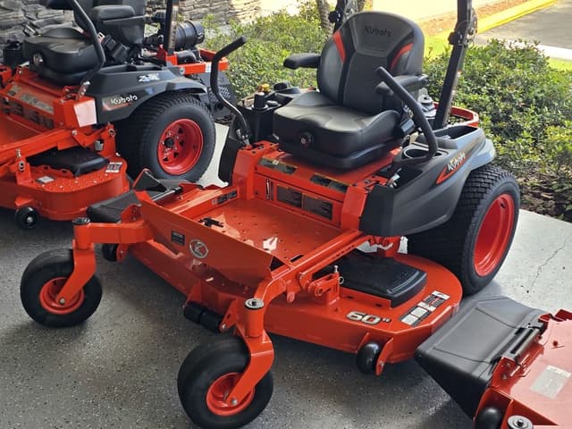 Image of Kubota Z422KWTNC-60 equipment image 1