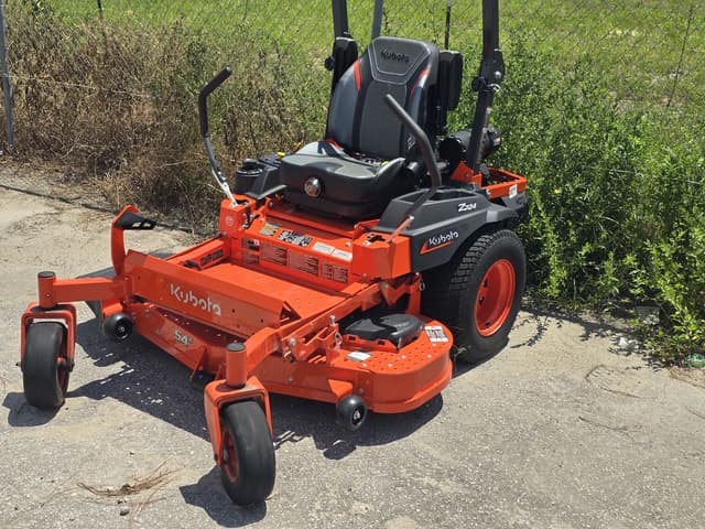 Image of Kubota Z724 equipment image 1