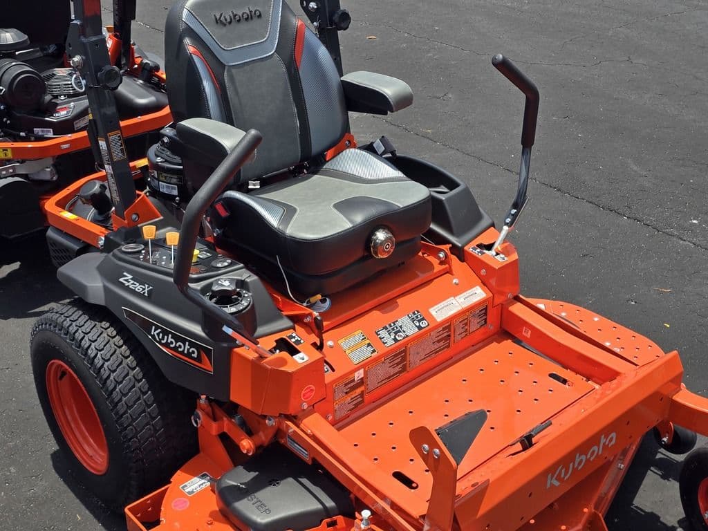 Image of Kubota Z726XKWNC-60 Image 1