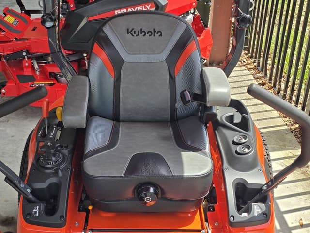 Image of Kubota ZD1011 equipment image 2