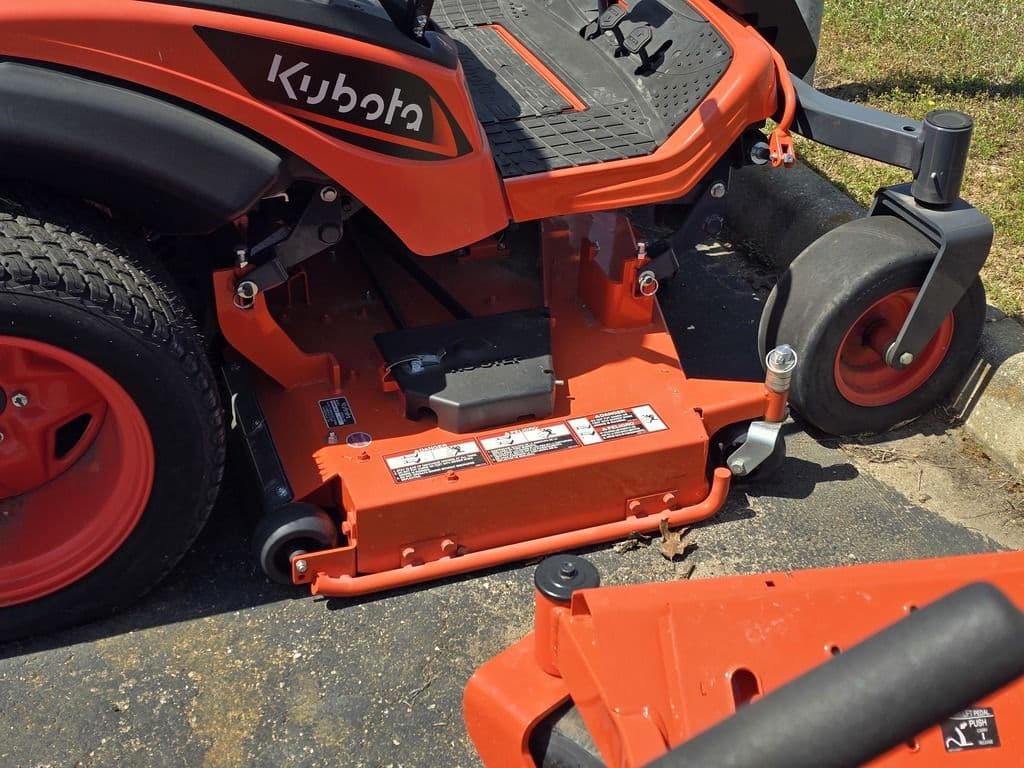 Image of Kubota ZD1211-3-60 Image 1