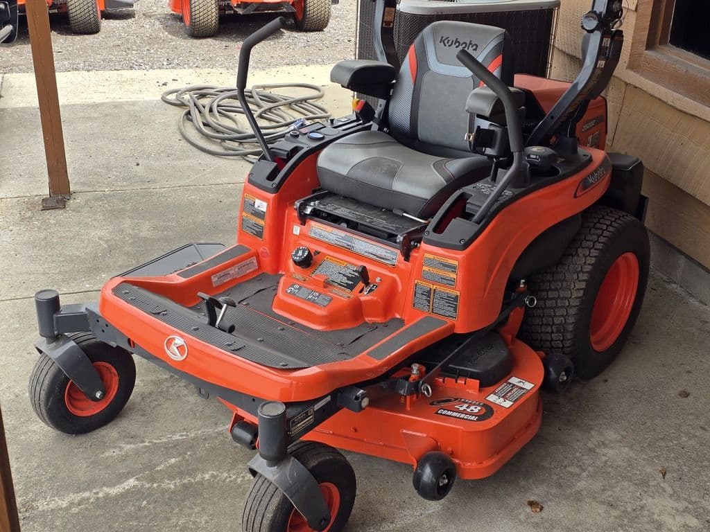 Image of Kubota ZG222 Image 1