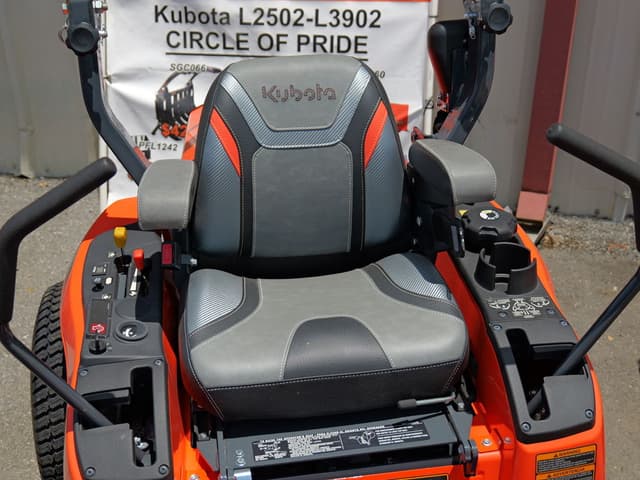 Image of Kubota ZG227A-54 equipment image 2