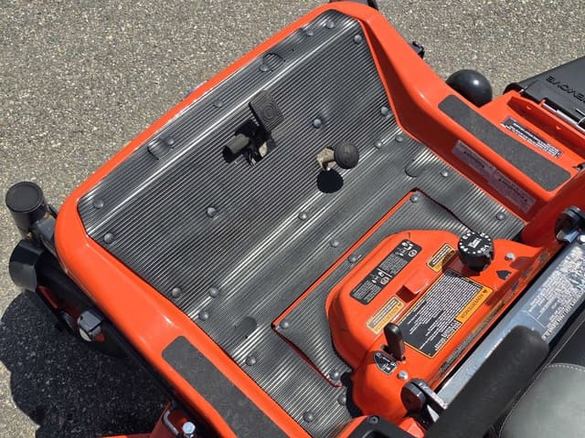 Image of Kubota ZG227 equipment image 3