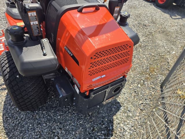 Image of Kubota ZG327 equipment image 4