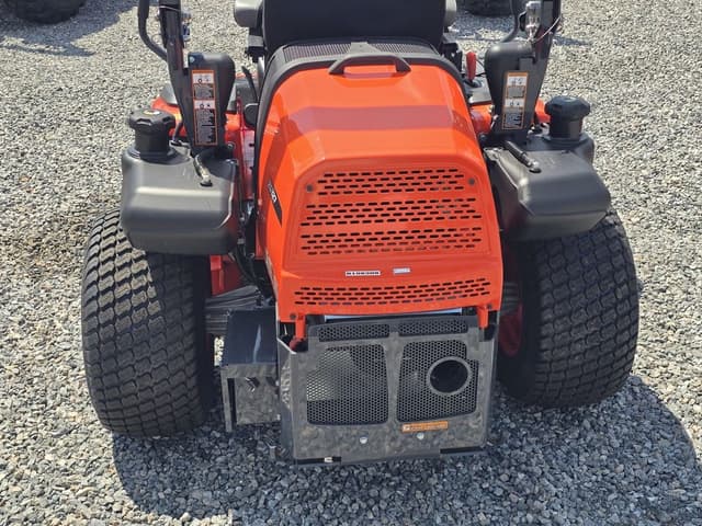 Image of Kubota ZG327 equipment image 4