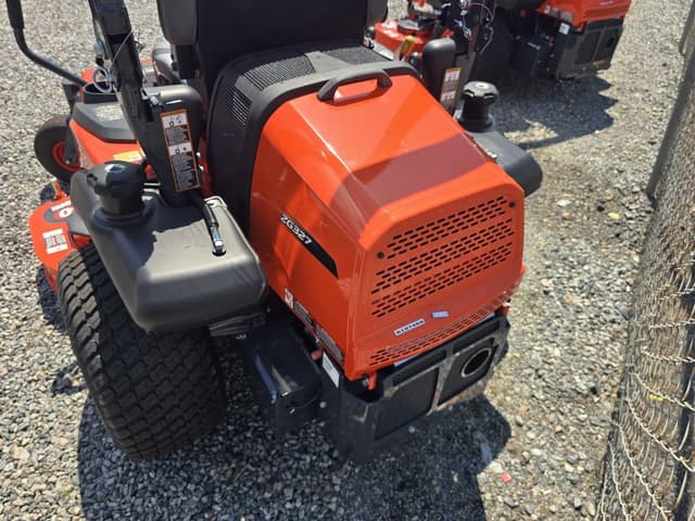 Image of Kubota ZG327 equipment image 4