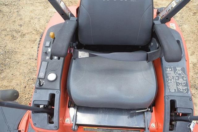 Image of Kubota ZG227 equipment image 4