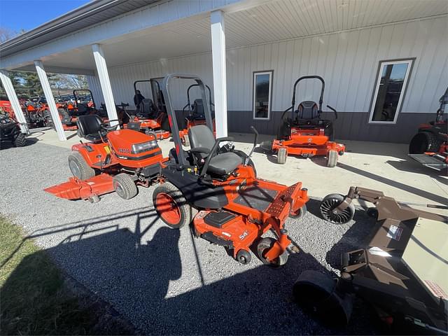 Image of Kubota ZG127E equipment image 4