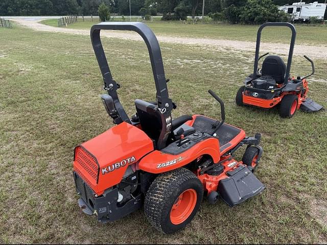 Image of Kubota ZG222 equipment image 4