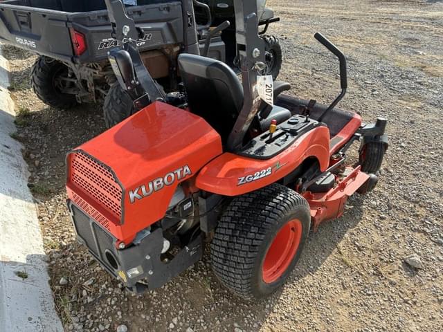 Image of Kubota ZG222 equipment image 3