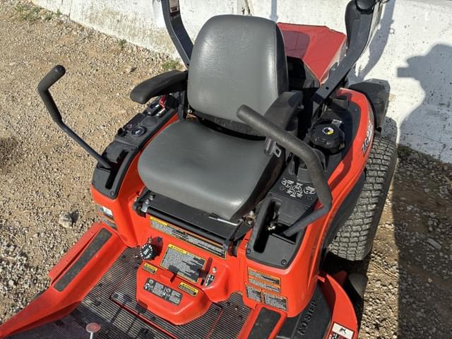 Image of Kubota ZG222 equipment image 4
