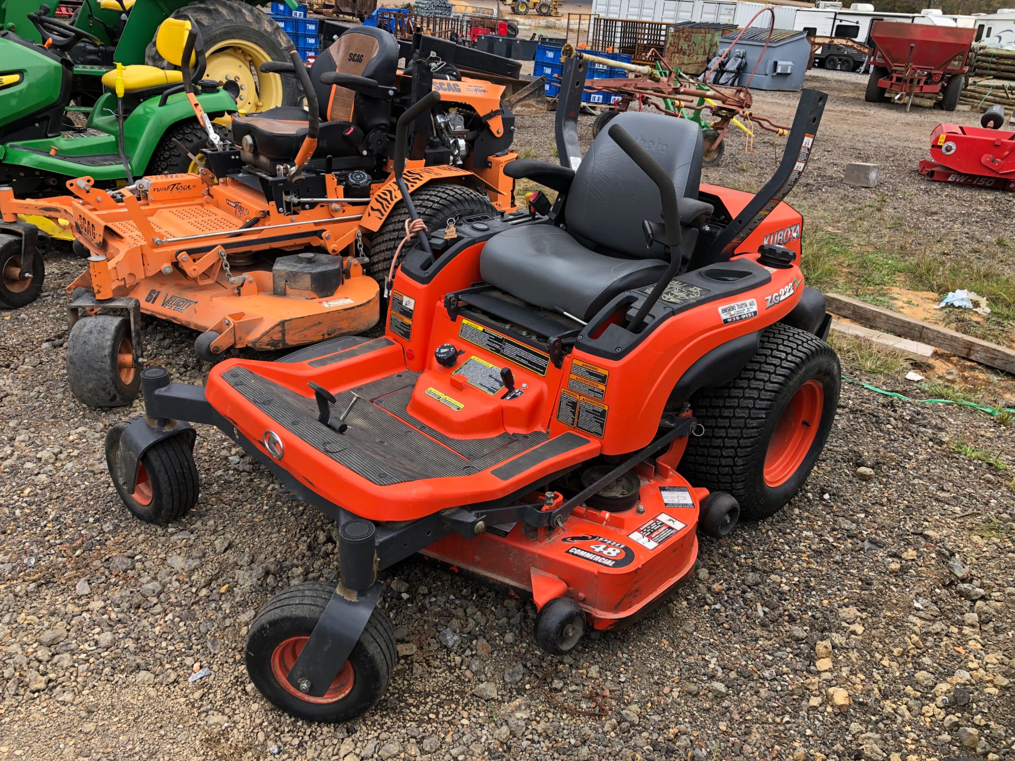 Kubota ZG222 Equipment Image0