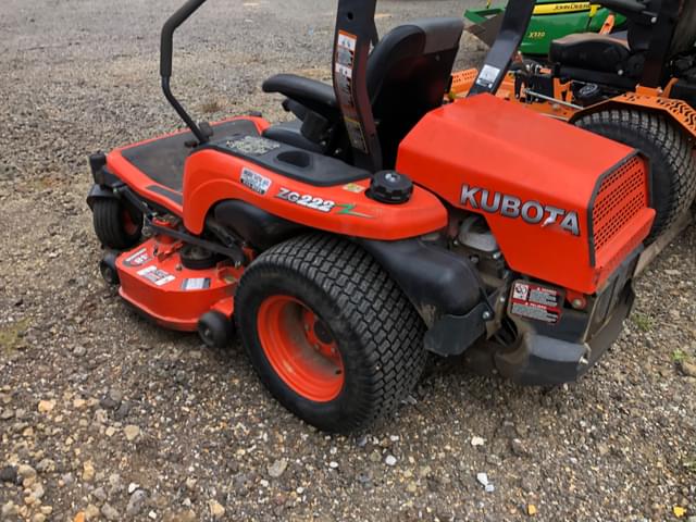 Image of Kubota ZG222 equipment image 3