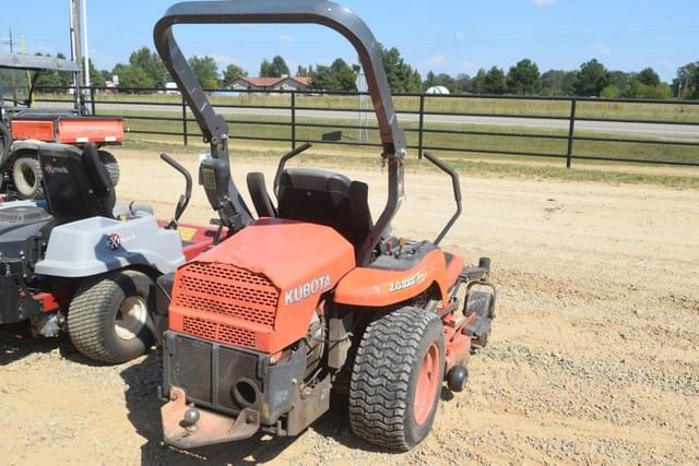 Image of Kubota ZG222 equipment image 2