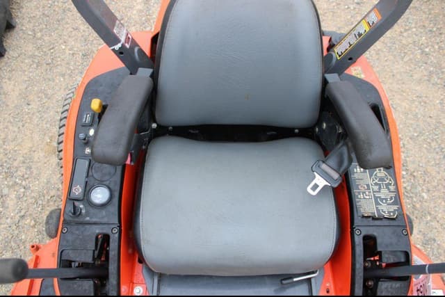 Image of Kubota ZG227Z equipment image 4