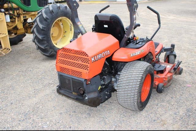 Image of Kubota ZG227Z equipment image 2