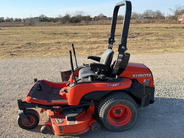 Image of Kubota ZG227Z equipment image 1