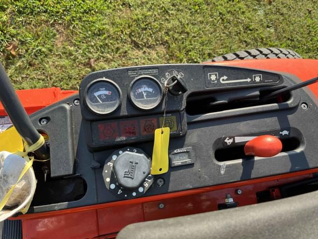 Image of Kubota ZD326 equipment image 4