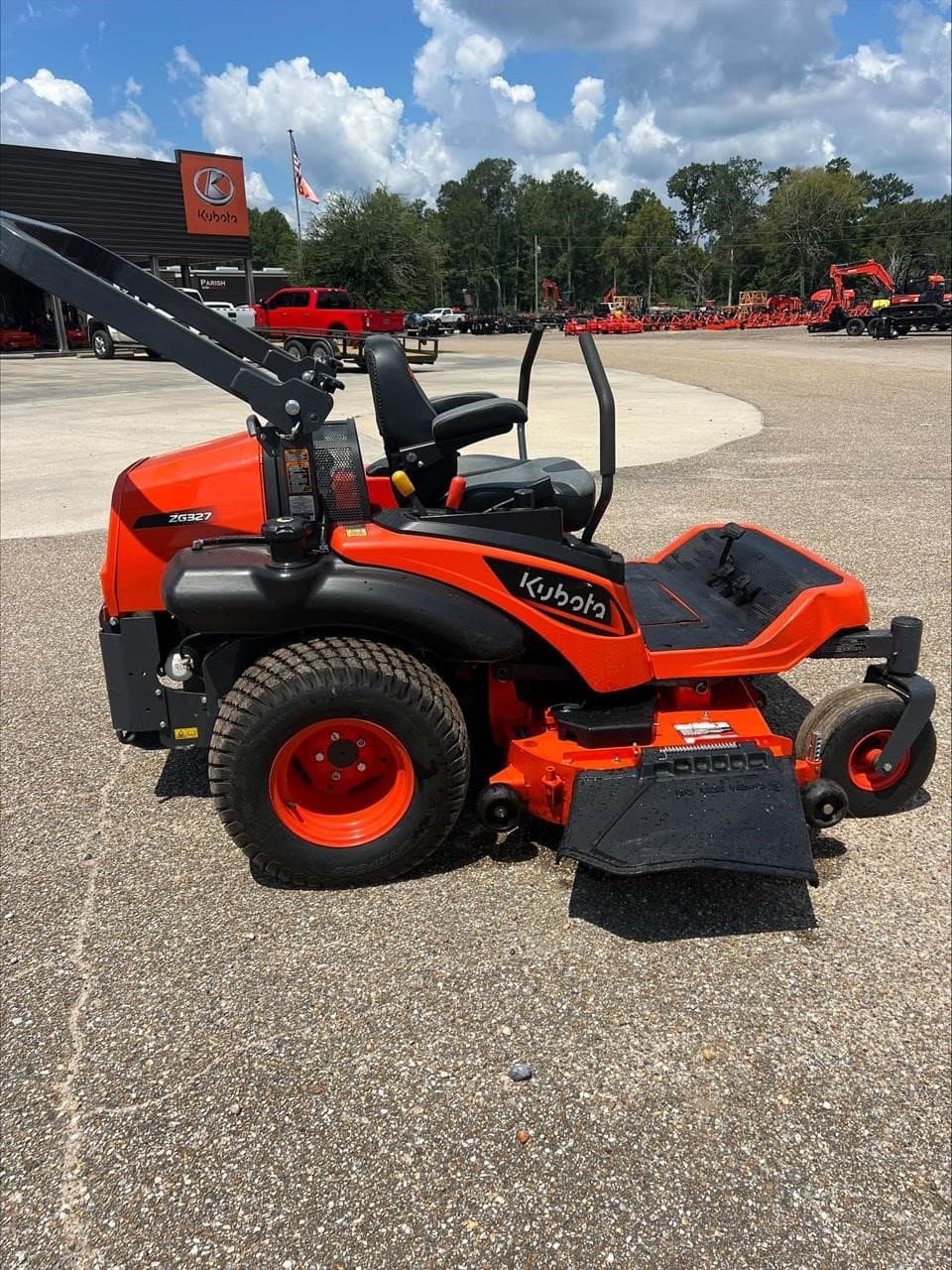 Image of Kubota ZG327 Primary Image