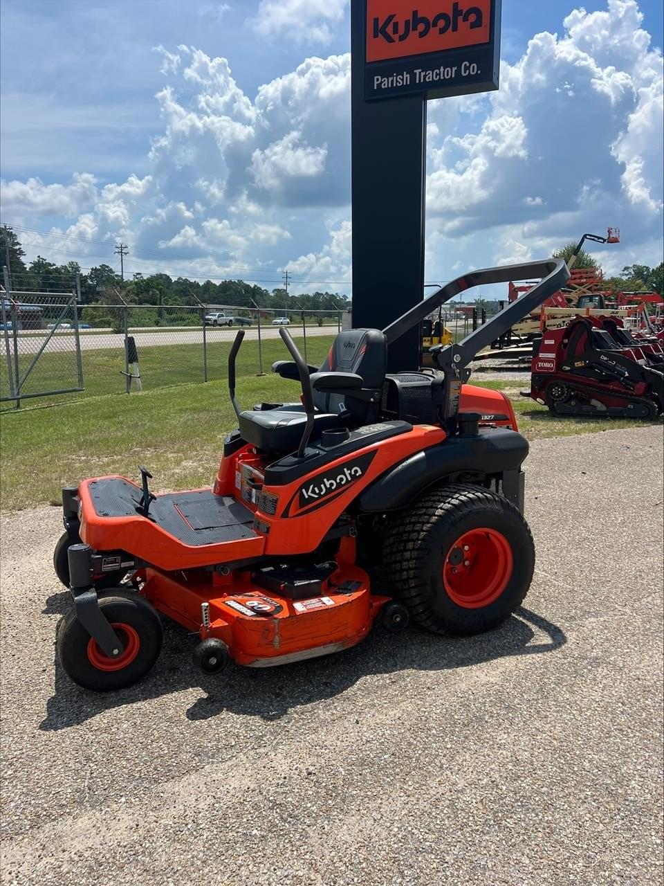 Image of Kubota ZG327 Image 1