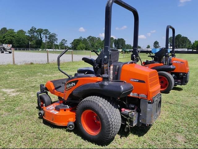 Image of Kubota ZG327 equipment image 3