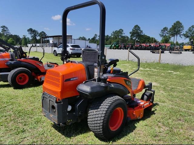 Image of Kubota ZG327 equipment image 2