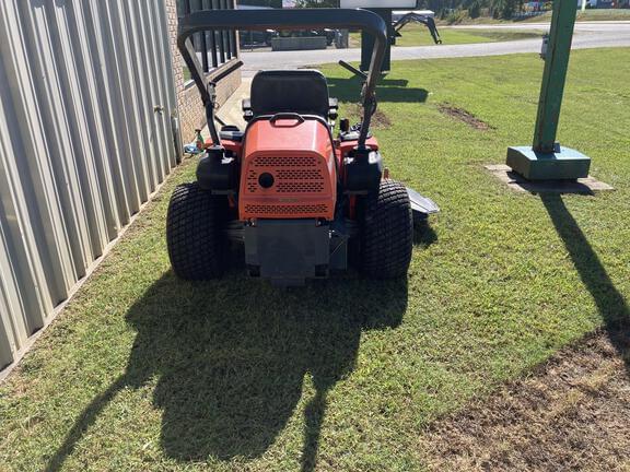Image of Kubota ZG327 equipment image 3