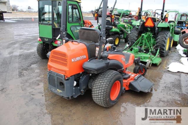 Image of Kubota ZG327 equipment image 2