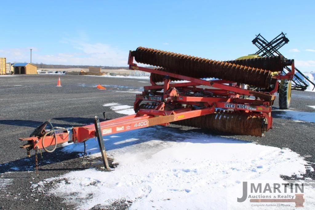 Kuhn 4400 Equipment Image0