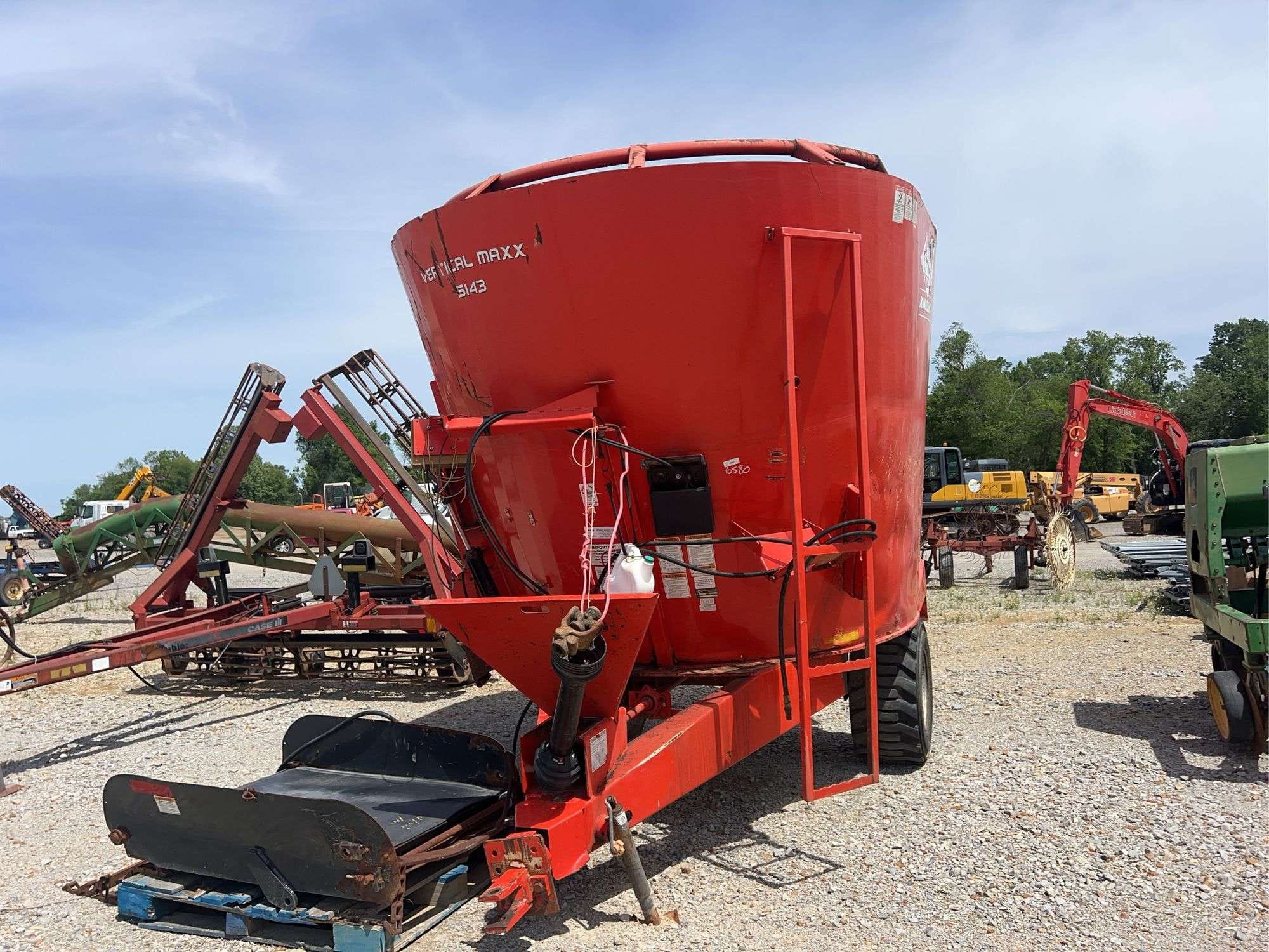 Kuhn 5143 Equipment Image0