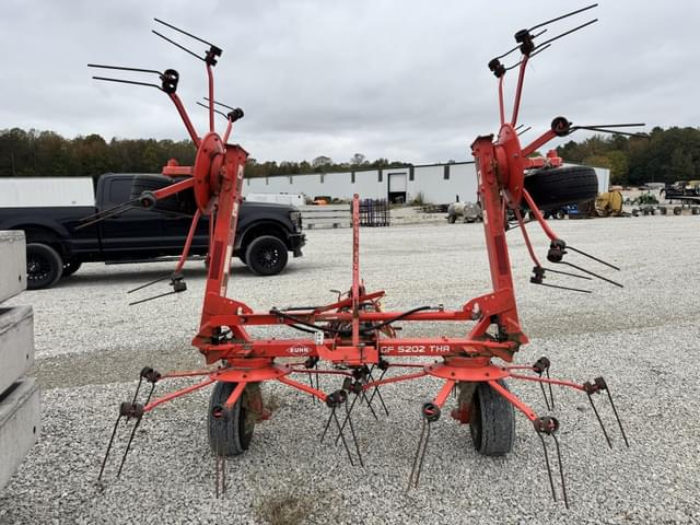Image of Kuhn GF5202THA equipment image 3