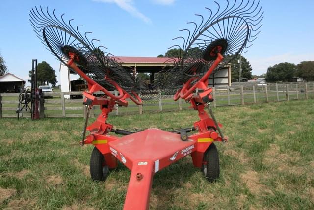 Image of Kuhn SR108GII equipment image 2
