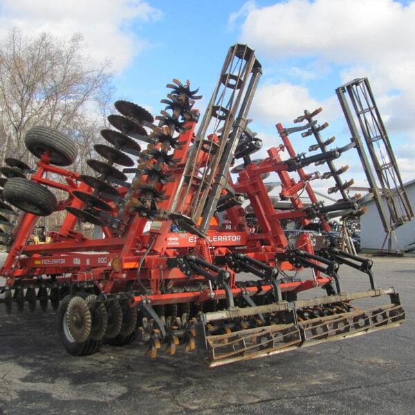 Image of Kuhn Krause Excelerator 8000 equipment image 2