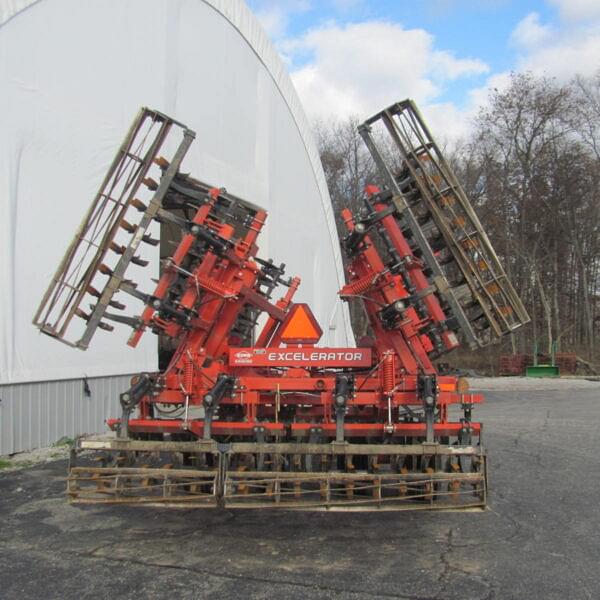 Image of Kuhn Krause Excelerator 8000 equipment image 3