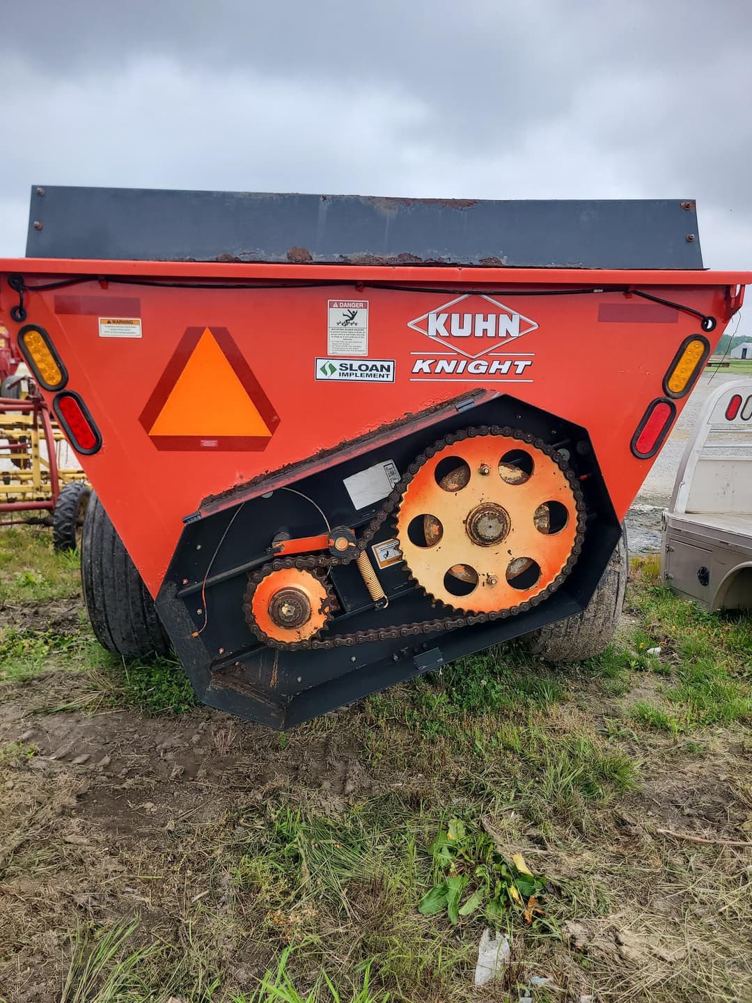 Kuhn Knight 8118 Manure Handling Manure Spreaders Dry for Sale