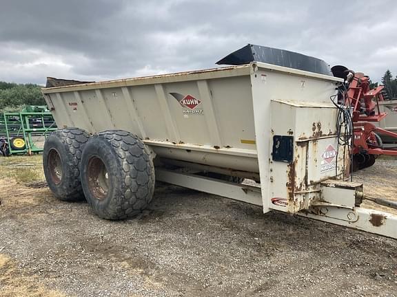 Kuhn Knight 8141 Equipment Image0