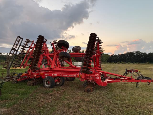Image of Kuhn Krause Excelerator equipment image 2