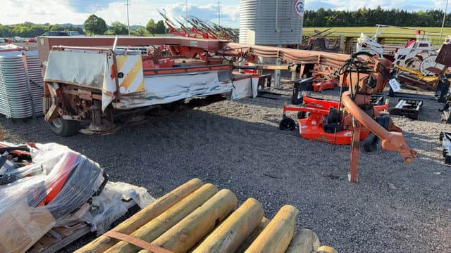 Image of Kuhn FC300 equipment image 1