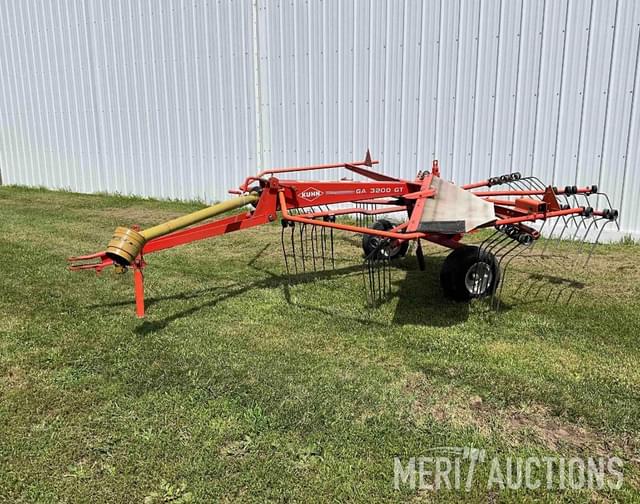 Image of Kuhn GA3200 equipment image 1