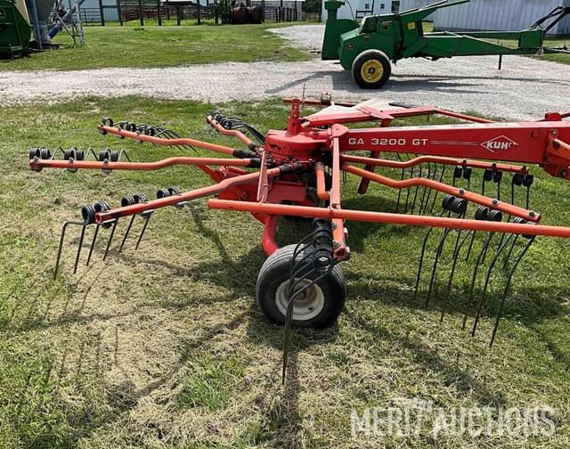 Image of Kuhn GA3200 equipment image 4