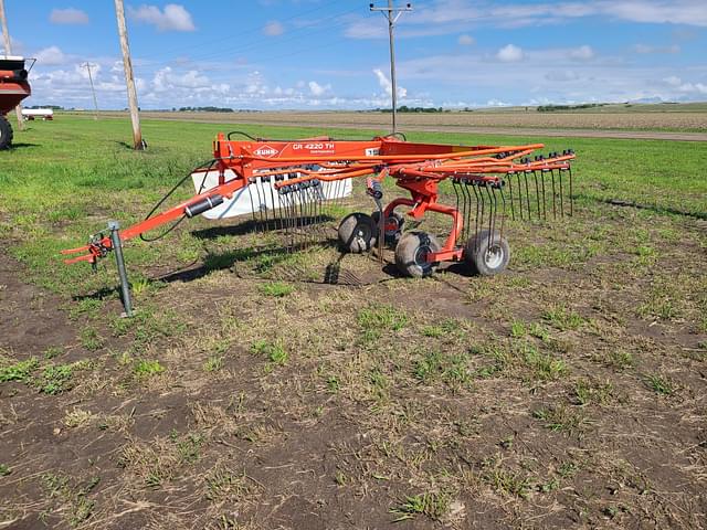 Image of Kuhn GA4220TH equipment image 3