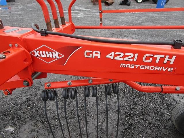 Image of Kuhn GA4221GTH equipment image 1