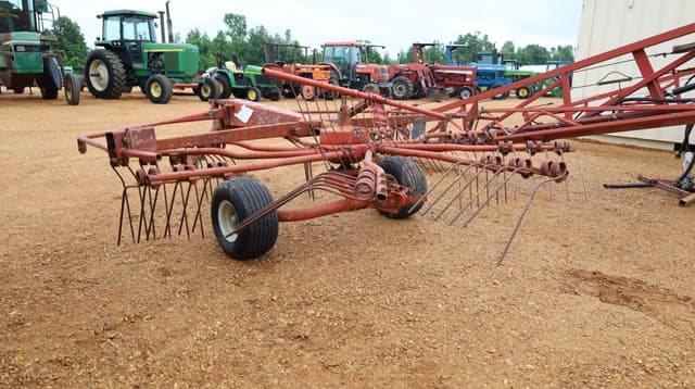 Image of Kuhn GA300GT equipment image 3