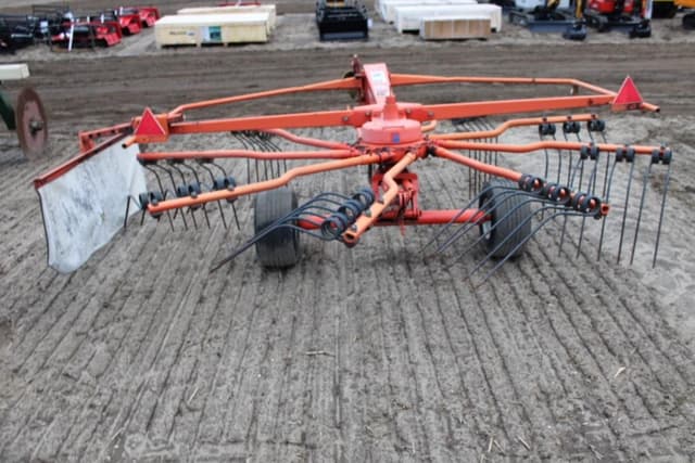 Image of Kuhn GA3200 equipment image 4