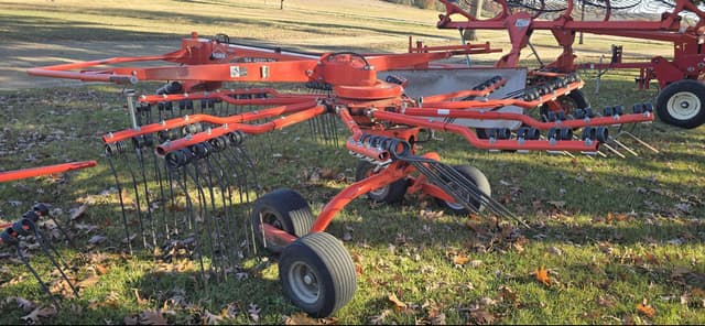 Image of Kuhn GA4220TH equipment image 3